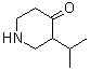 结构式 CAS# 150668-81-8, 3-异丙基-4-哌啶酮
