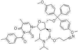 5'-O-[Bis(4-methoxyphenyl)phenylmethyl]-3-(4-methylbenzoyl)-2-thiothymidine 3'-[2-cyanoethyl bis(1-methylethyl)phosphoramidite] molecular structure (CAS 156783-23-2)