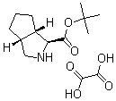 (1S,3aR,6aS)-Octahydrocyclopenta[c]pyrrole-1-carboxylic acid tert-butyl ester oxalate molecular structure (CAS 907606-68-2)